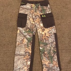 Under Armour hunting pants